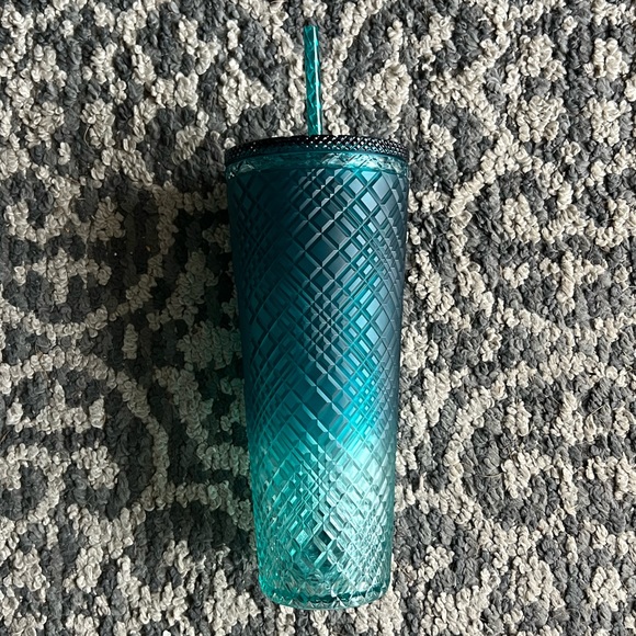 Starbucks 2023 Gradient Blue Grid Tumbler with Straw (24 oz) - Picture 3 of 4